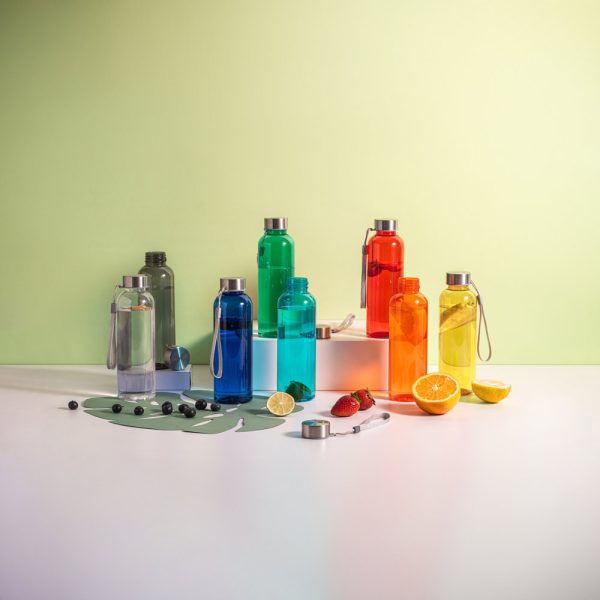 Squeeze em rPET 100% Reciclado e Tampa em Aço Inox 580 ml